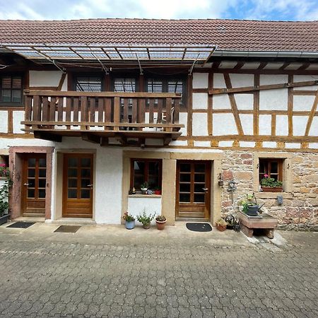 Weingut Und Destillerie Bernd Klein Pleisweiler-Oberhofen Екстериор снимка